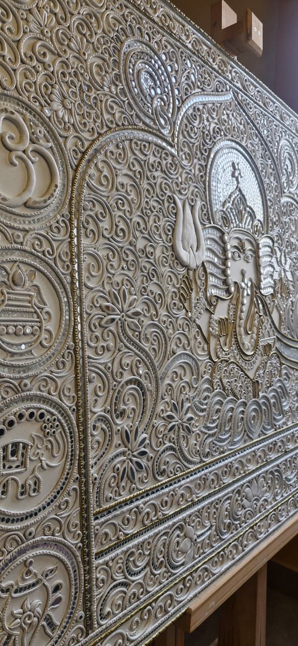 Lord Ganesh Lippan Art Wall Panel – Mud & Mirror Craft