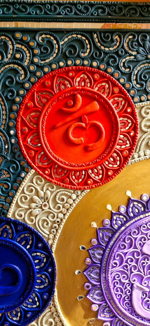 7 Chakra Lippan Art Wall Decor – Handcrafted Mud & Mirror Artwork